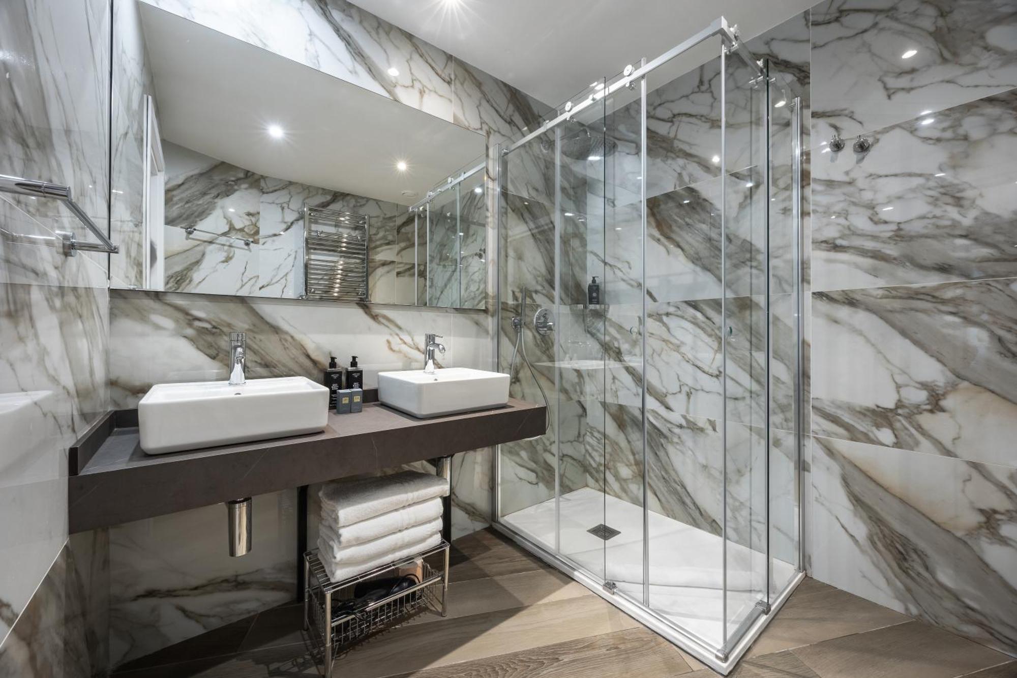 Superior Queen Room with Two Queen Beds,1611400180:JPEG