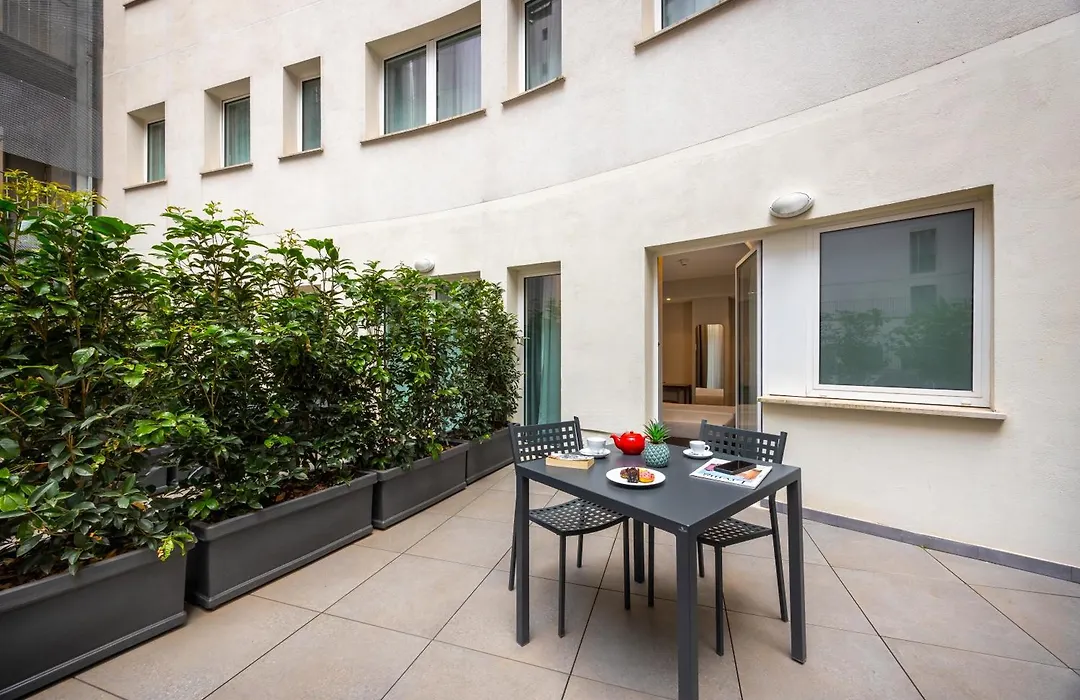 Ih Hotels Milano Centrale-1